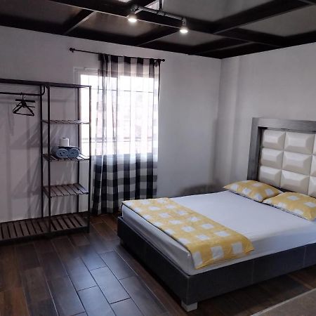 Black And White #3 En San Nicolas De Los Garza Aparthotel Monterrey Bagian luar foto